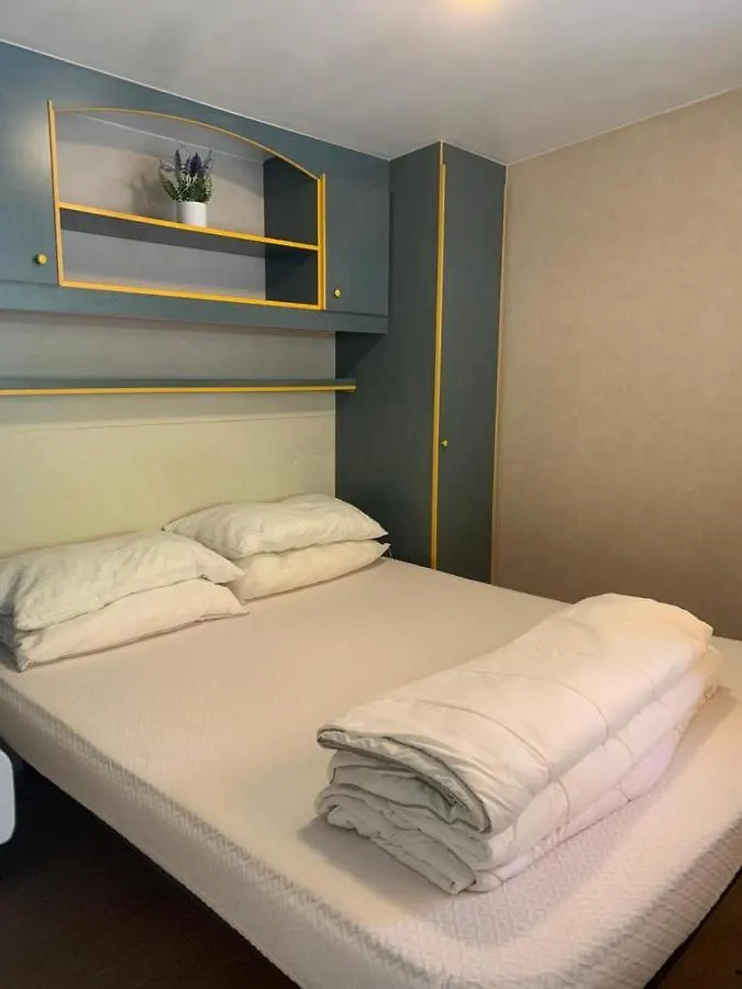 Campsite Bungalow At Lake Lugano Hotel Porlezza